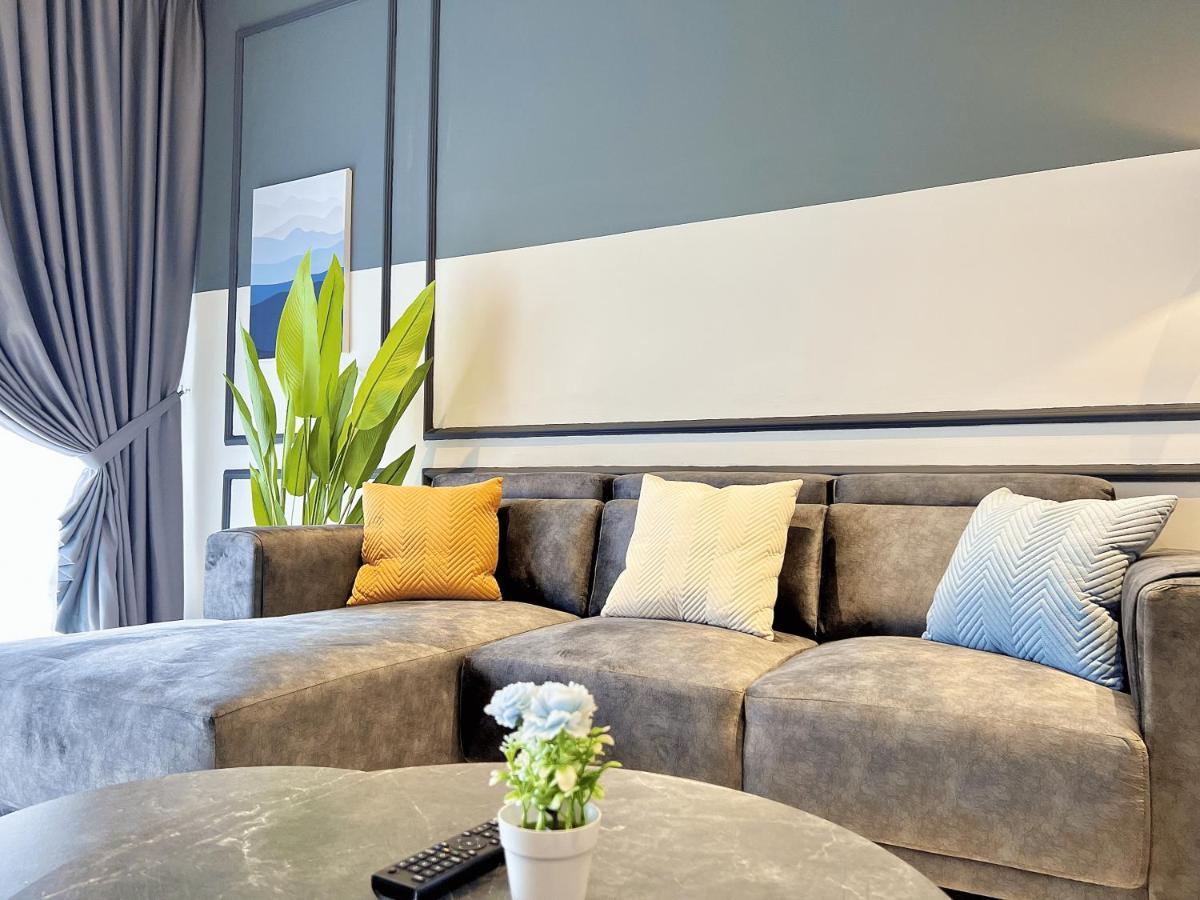 Mosaic Southkey Mid Valley By Luxecocoo Ck Apartment