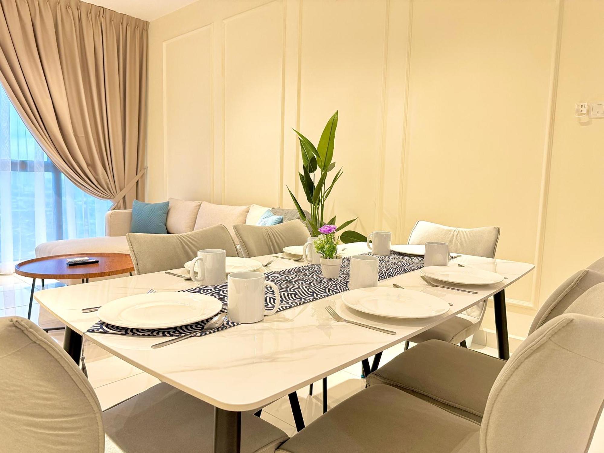 Mosaic Southkey Mid Valley By Luxecocoo Ck * Johor Bahru