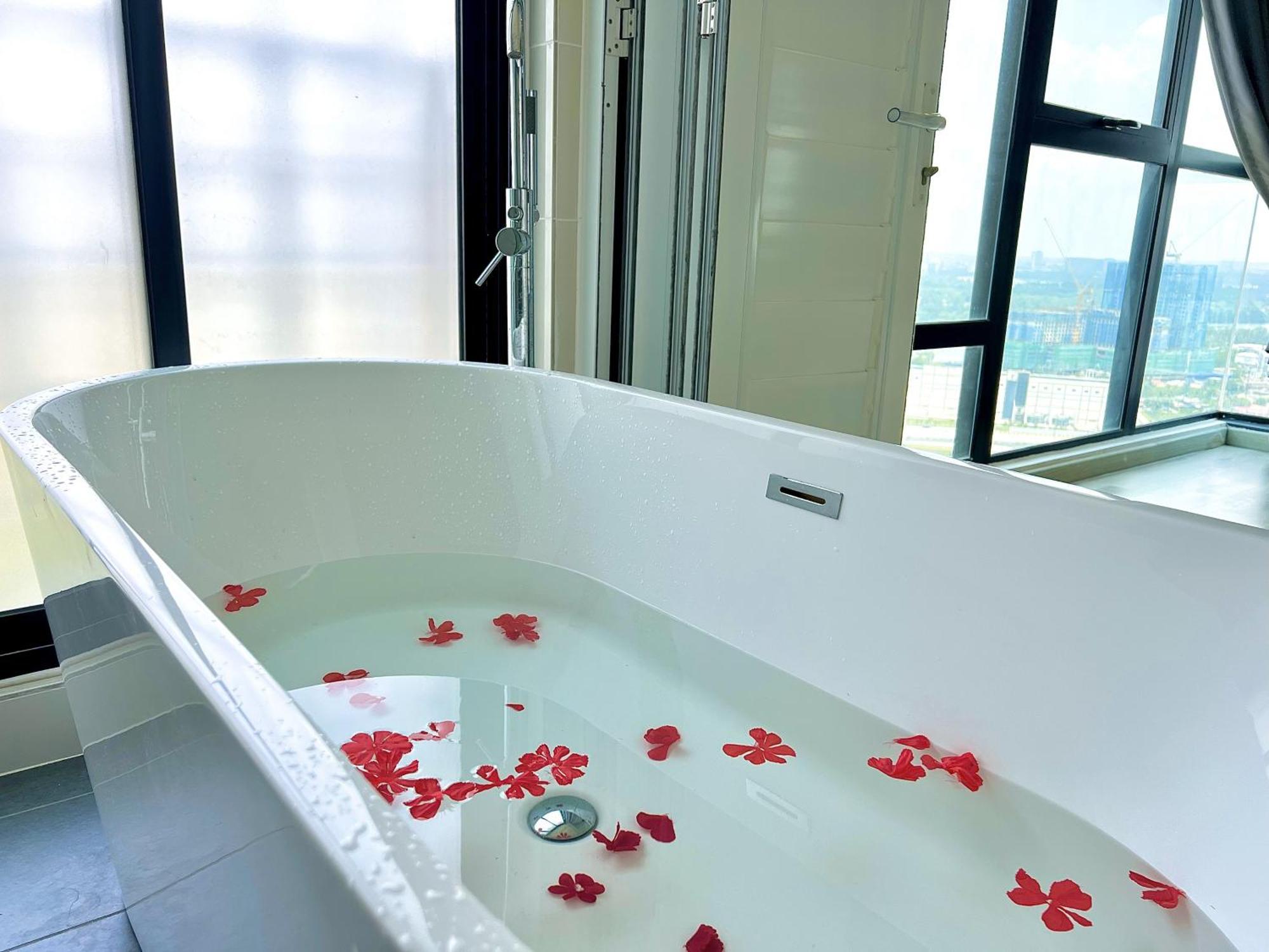 Mosaic Southkey Mid Valley By Luxecocoo Ck * Johor Bahru