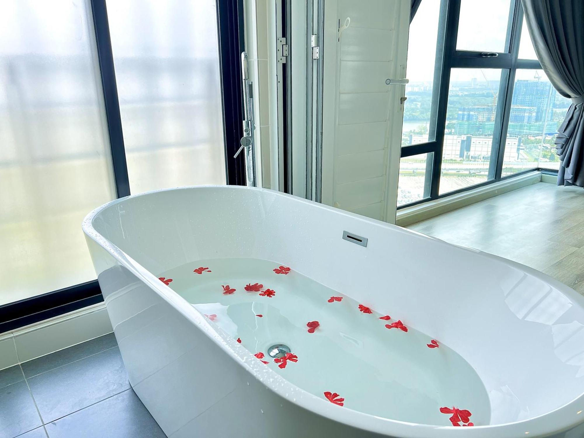 Mosaic Southkey Mid Valley By Luxecocoo Ck * Johor Bahru